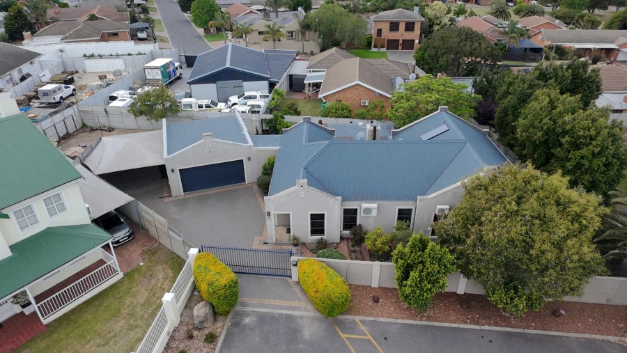 3 Bedroom Property for Sale in Protea Heights Western Cape